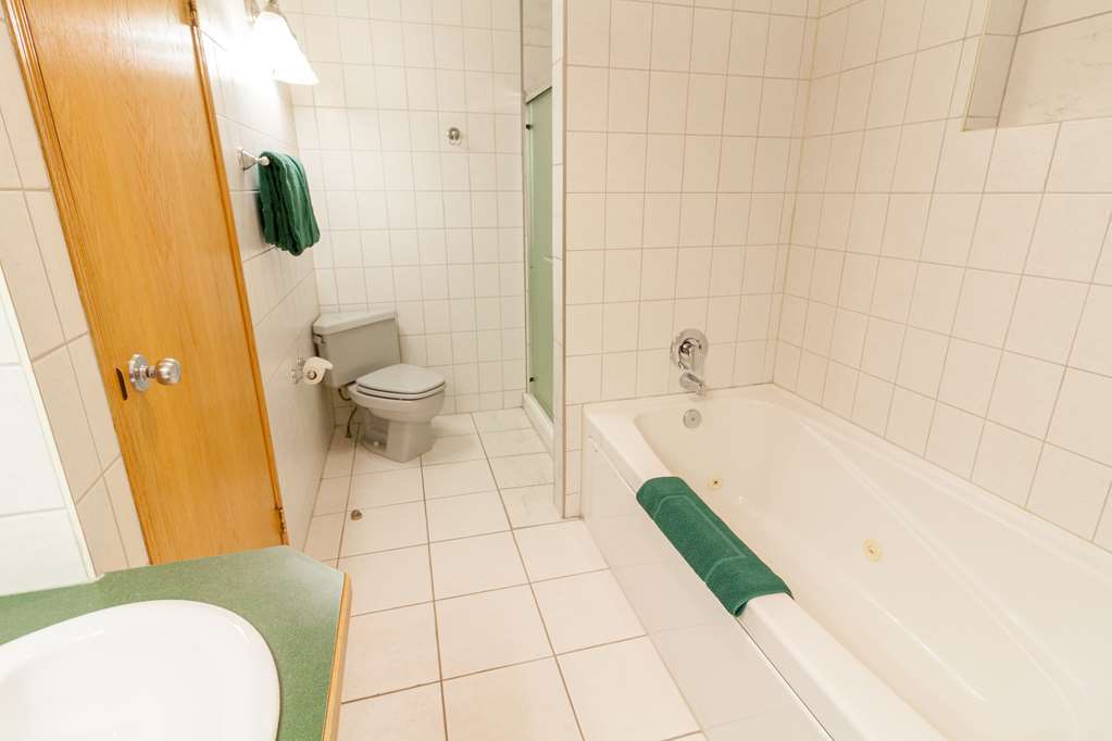 Best Maple Inn - Drayton Valley Room photo